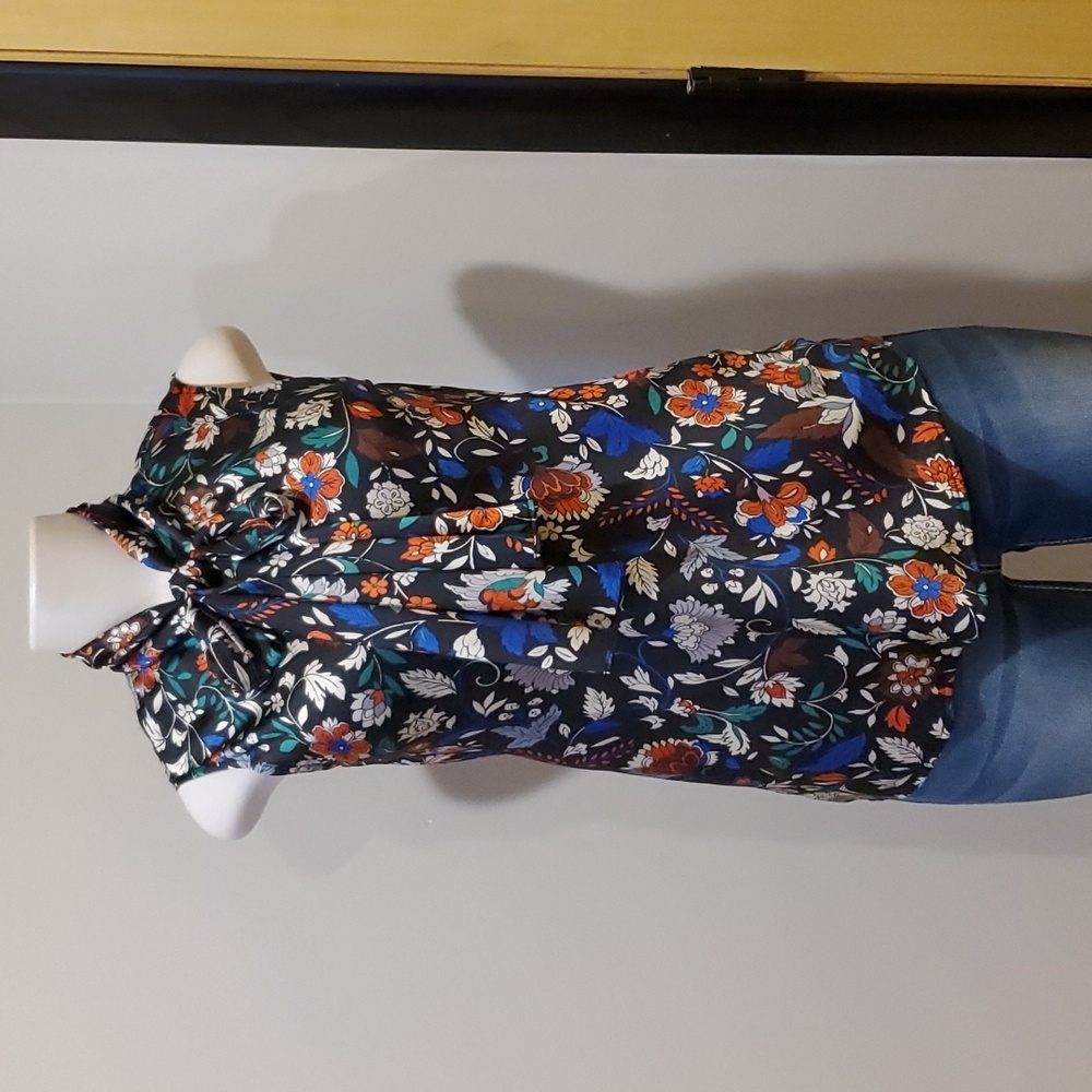 Pretty tie blouse